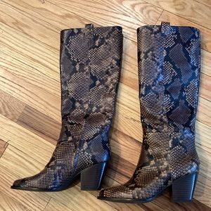 Banana Republic Heritage Flex Tall Western Snakeskin Boots women’s 6.5
